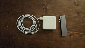 Macbook Pro (7 фото из 7)