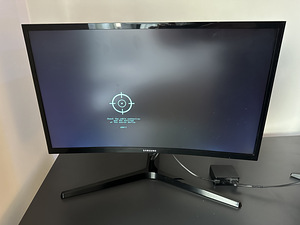 Игровой монитор Samsung 24" изогнутый 144 Гц (4 фото из 6)
