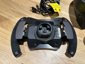Thrustmaster T300 + TM Open Wheel (2 фото из 2)