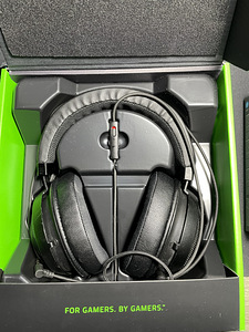 Müüa Razer Kraken kõrvaklapid (2 foto / 2)