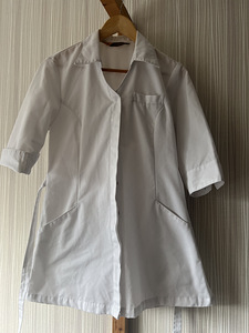 Медицинская одежда (3 фото из 4)