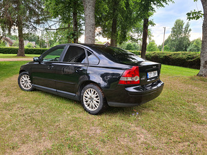 Volvo s40 (6 фото из 6)