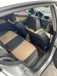 Opel Astra H (5 foto / 8)