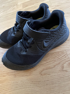 Nike tossud suurus 31,5 (1 foto / 3)