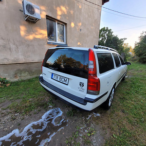 Volvo v70 2.5TDI (3 foto / 6)