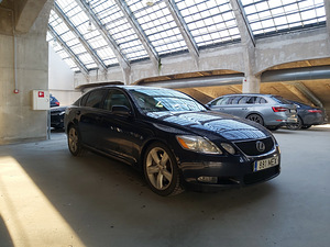 Лексус ГС300 (2 фото из 7)