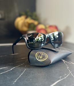 Originaal Ray-Ban päikeseprillid (polariseeritud) (1 foto / 2)