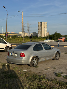 VW Bora 2.8 VR6 4MOTION (3 foto / 15)