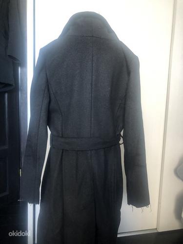 Продам весеннее пальто Ivo Nikkolo 38 размер 70% новая шерсть (фото #2)