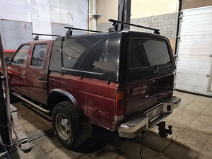 Nissan King Cab (12 фото из 12)