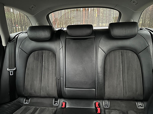 Audi A6 allroad BiTurbo V6 Quattro 3.0 230kW (11 foto / 15)