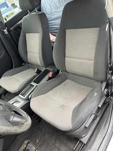 Opel Vectra 1.9 110kw, diisel, atm, üv 10.2026 (9 foto / 12)