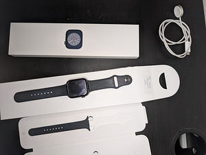 Apple Watch Series 8 GPS Midnight 45mm (2 фото из 3)