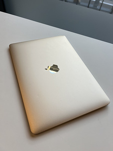MacBook Retina 12-inch 2015 250GB (7 foto / 10)