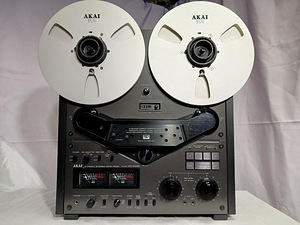Akai GX-635D/ GX-646/ GX-747DBX magnetofon (7 foto / 10)