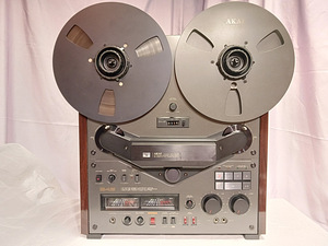 Akai GX-635D/ GX-646/ GX-747DBX magnetofon (9 foto / 10)