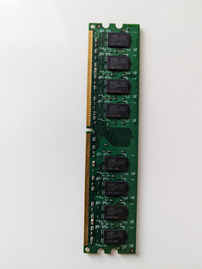 Оперативная память 2 ГБ DDR2 (2 фото из 2)