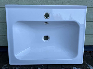 Ikea kraanikauss Odensvik 63 x 49cm Ikea-s 70€ (1 foto / 4)