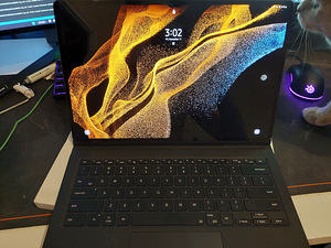 Galaxy Tab S8 Ultra 128GB + keyboard (1 foto / 2)