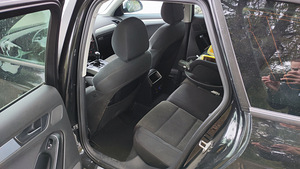 Audi A4 2.0 TDi (8 foto / 10)