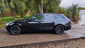 Audi A4 2.0 TDi (7 foto / 10)