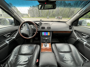 Volvo XC 90 (4 foto / 8)