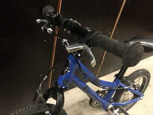 Laste jälgratas KUbike - ÜLIKERGE! (ainult 5 kg) 14" (1 foto / 6)