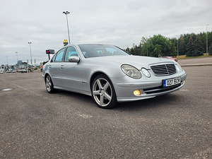Mescedes-Benz e280 w211 (3 foto / 9)