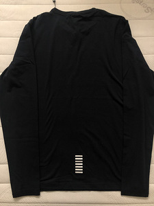 Emporio Armani meeste sviiter (3 foto / 5)