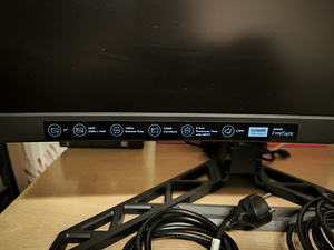Lenovo Legion (2 фото из 2)