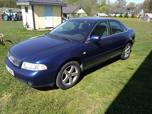 Varuosadeks audi a4 b5 facelift 2.4 v6 (4 foto / 10)