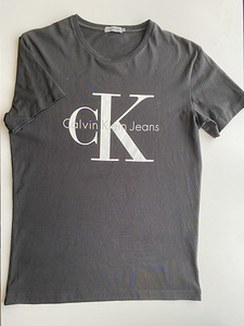 Футболка Calvin Klein (2 фото из 3)