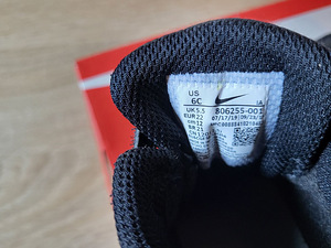 NIKE tossud, suurus 22 (5 foto / 6)