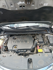 Toyota Avensis (4 foto / 9)