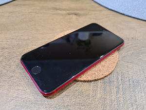 iPhone SE 2020 64gb - Paku hinda (1 foto / 10)