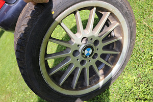 Диски BMW Style 32 R17, новые шины 225/45/17 (3 фото из 8)