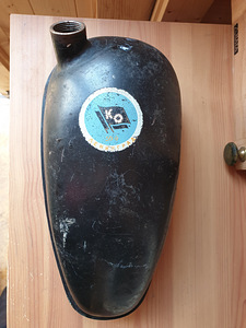 Bensiinipaak D4 (5 foto / 10)