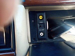 Cadillac Seville -92 (9 foto / 14)