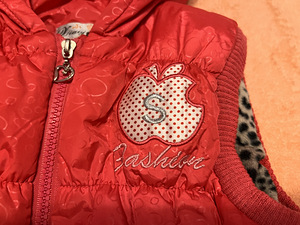 Розовый жилет 3/4 года (2 фото из 2)