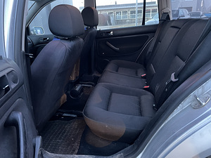 Volkswagen Golf IV 1.9tdi 85kw 4motion (8 foto / 8)