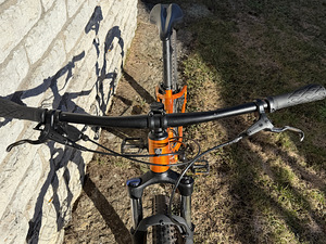 Trek Marlin 6 gen 2, S raam, 27.5 " rattad (2 foto / 7)