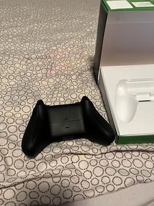 Pult Microsoft Xbox Series S/X (4 foto / 4)