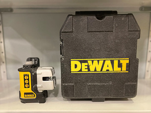 Ristjoonlaser DeWalt DW089 (1 foto / 3)