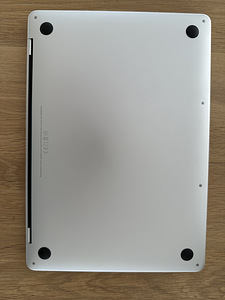 Продается MacBook Pro (2017) 8GB/256GB 13" SWE (3 фото из 6)