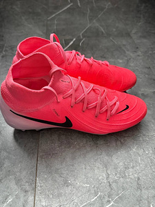 Nike phantom luna pro jalgpallisaapad (1 foto / 5)