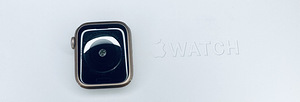 Apple Watch Series 5 Gold Aluminium Case 40mm (2 foto / 5)