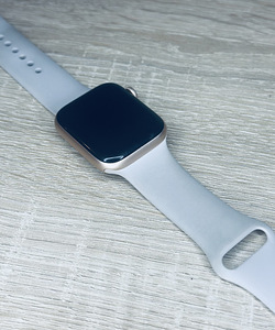 Apple Watch Series 6 Gold Aluminium Case 44mm (4 foto / 6)