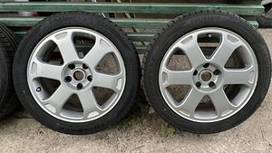 Audi Avus 17" veljed suverehvidega (4 foto / 10)