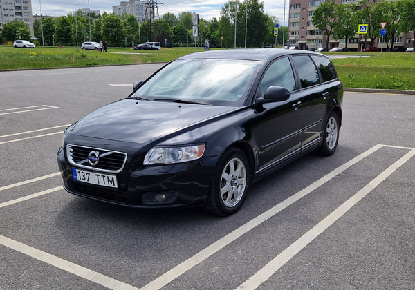 Volvo v50 D5 summum