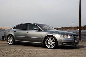 Audi A8 3.0d 171kw 2009 (1 foto / 8)